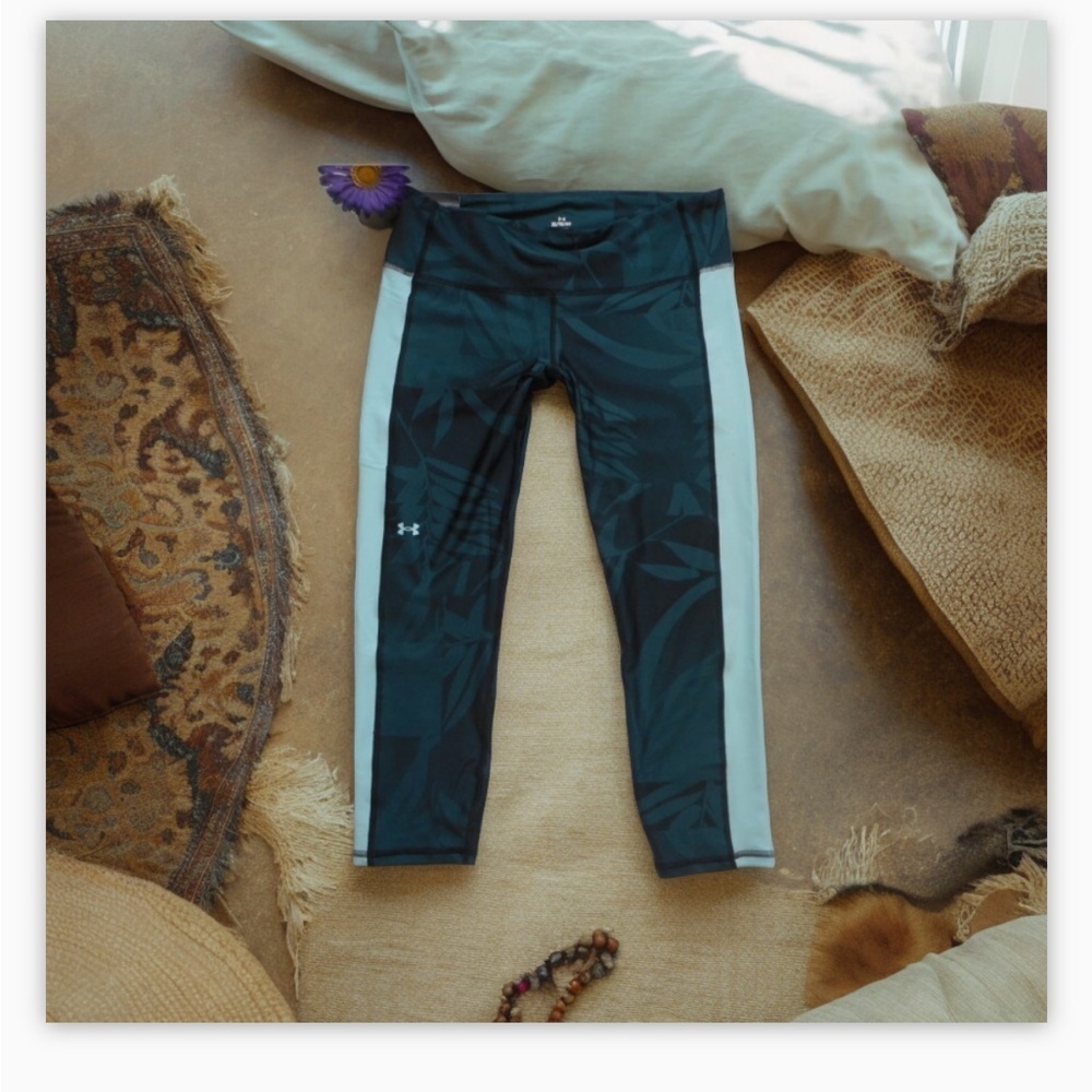 Women's HeatGear® Crop Deep Cyan/Breeze
Legging | Under Armour NWOT-Sz XL - Picture 7 of 16